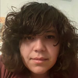 Meet your Posher, Marissa